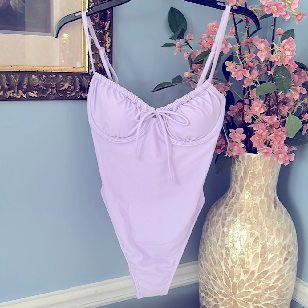 Brand New Wild Fable High Leg Extra Cheeky Lavender One-Piece Swimsuit Bra Cups